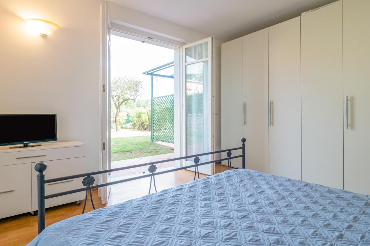 Appartement Piana Di Solaro Modern Flat & Swimming Pool à Lerici Extérieur photo