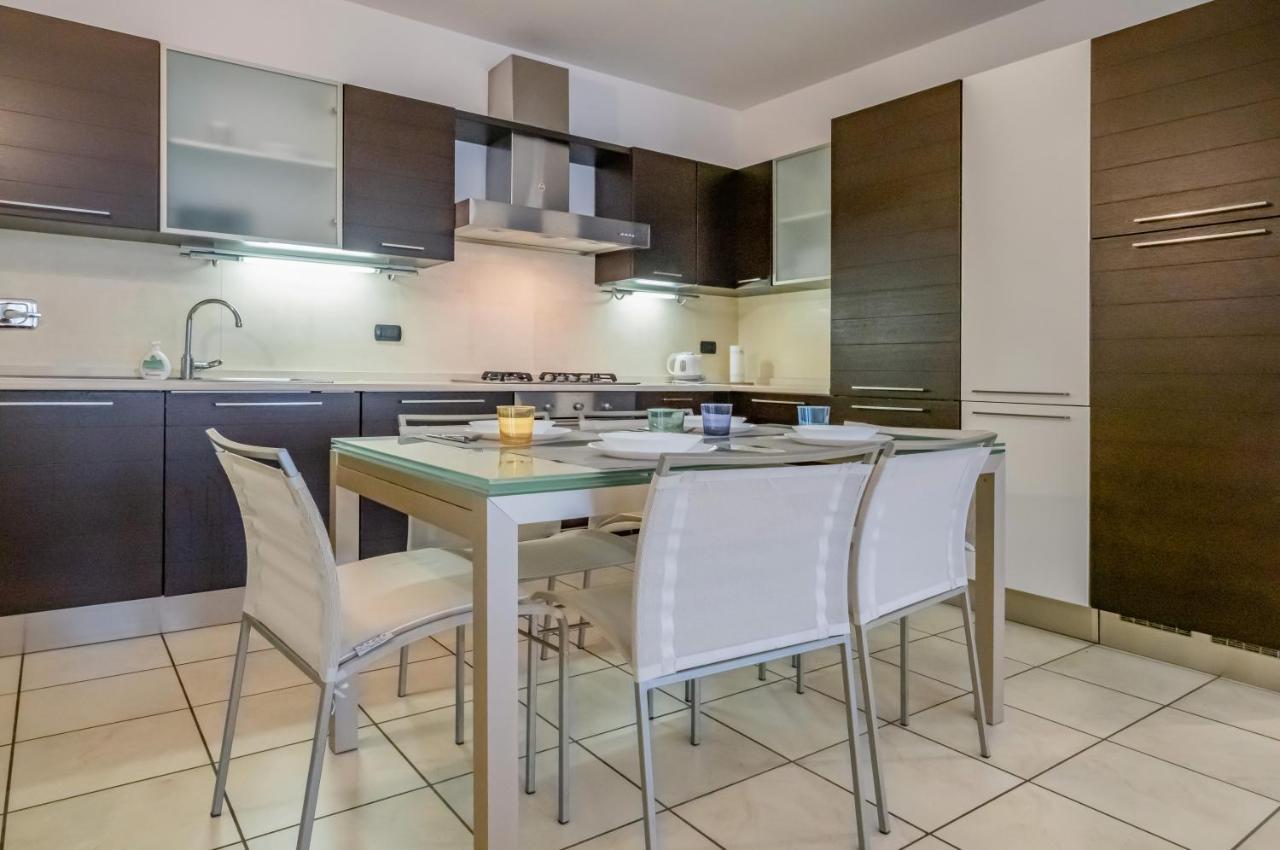 Appartement Piana Di Solaro Modern Flat & Swimming Pool à Lerici Extérieur photo